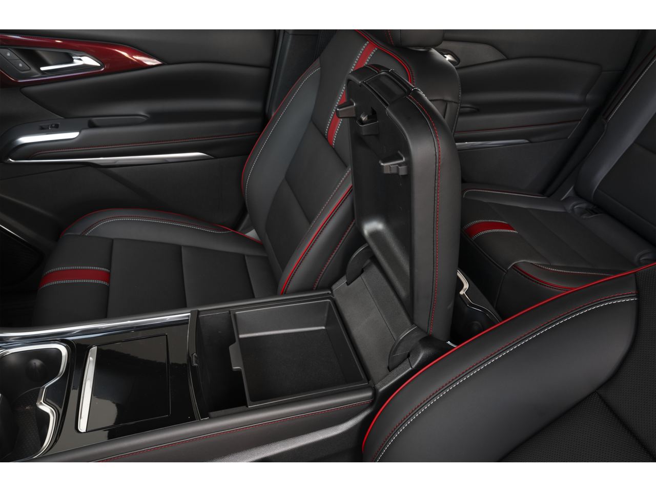 2027 Chevrolet Traverse RS - Photo 37