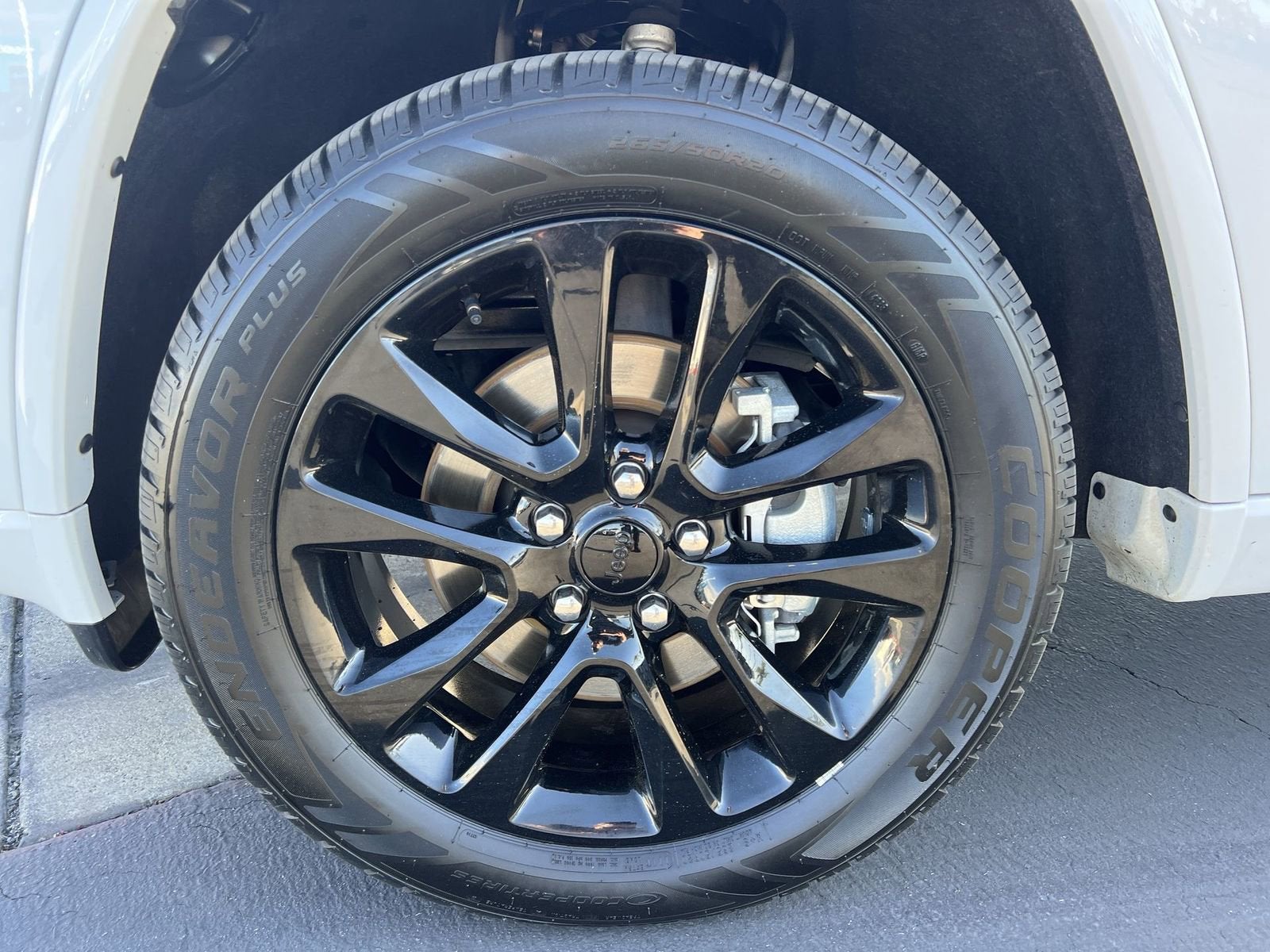 2021 Jeep Grand Cherokee Laredo X 4x4