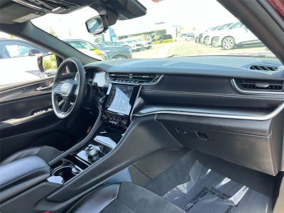 2023 Jeep Grand Cherokee Altitude 4x2