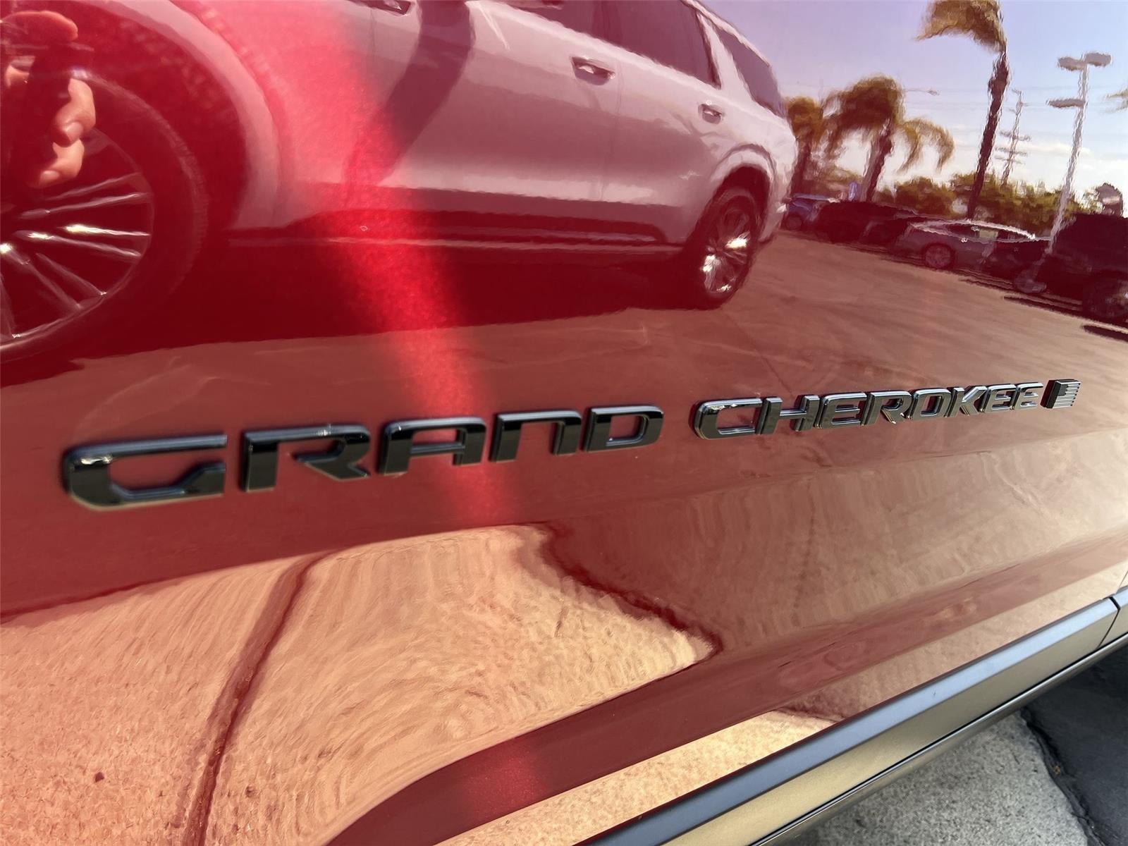 2023 Jeep Grand Cherokee Altitude 4x2