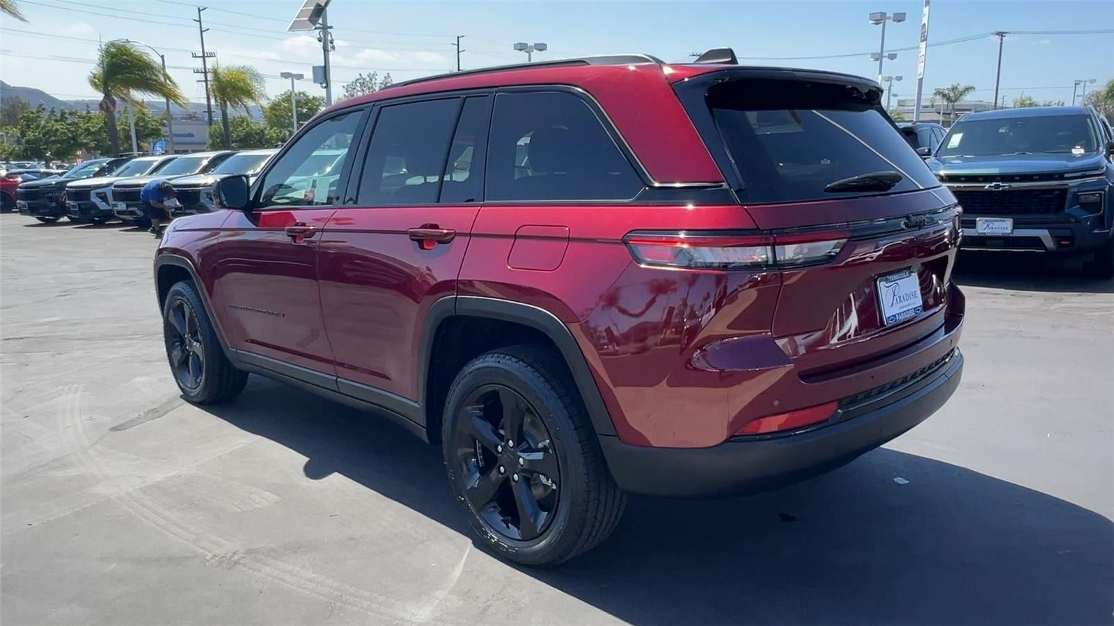 2023 Jeep Grand Cherokee Altitude 4x2