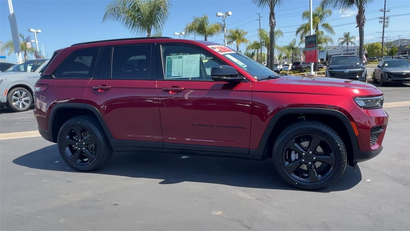 2023 Jeep Grand Cherokee Altitude 4x2