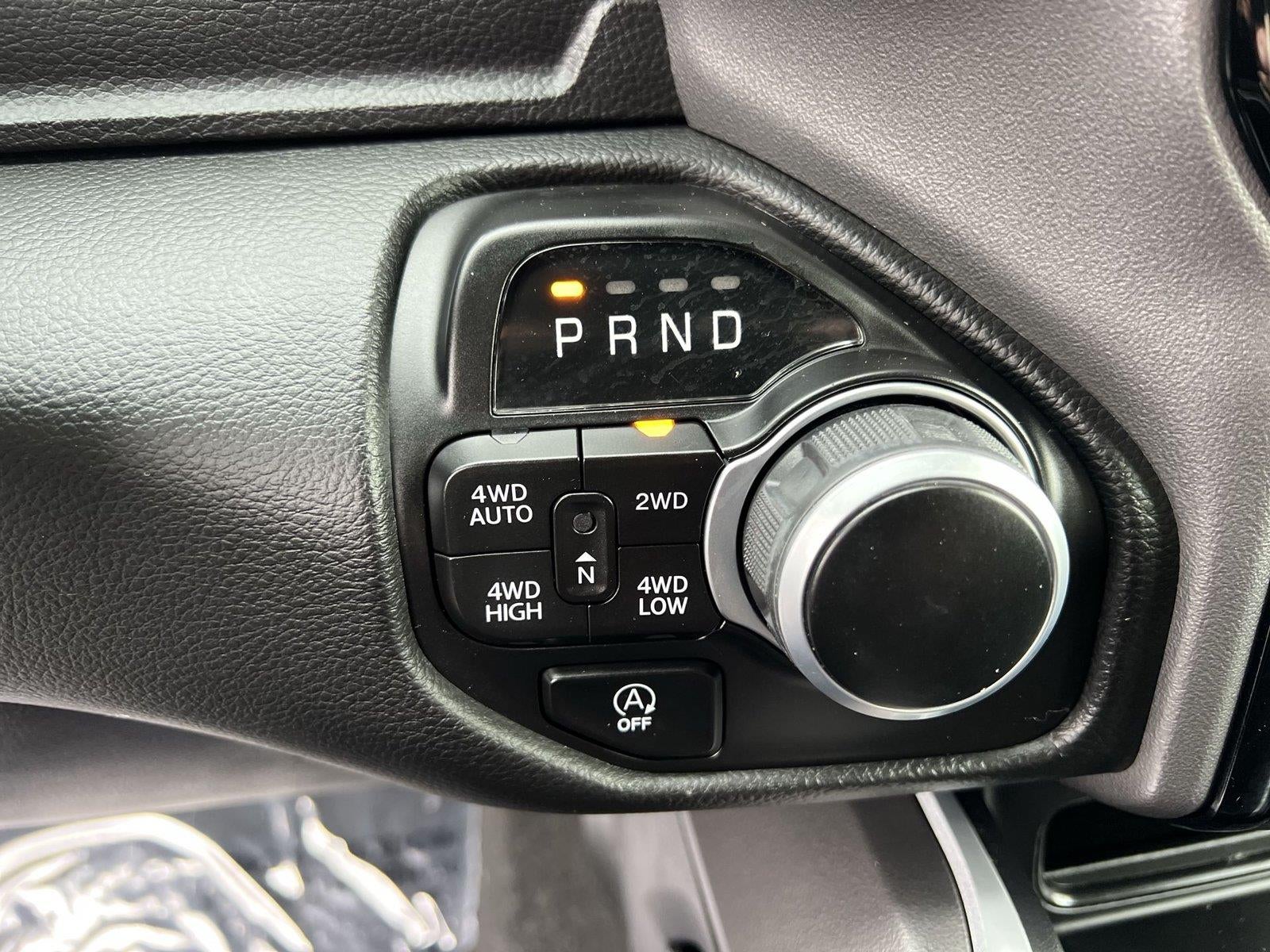 2023 RAM 1500 Big Horn Crew Cab 4x4 5'7" Box
