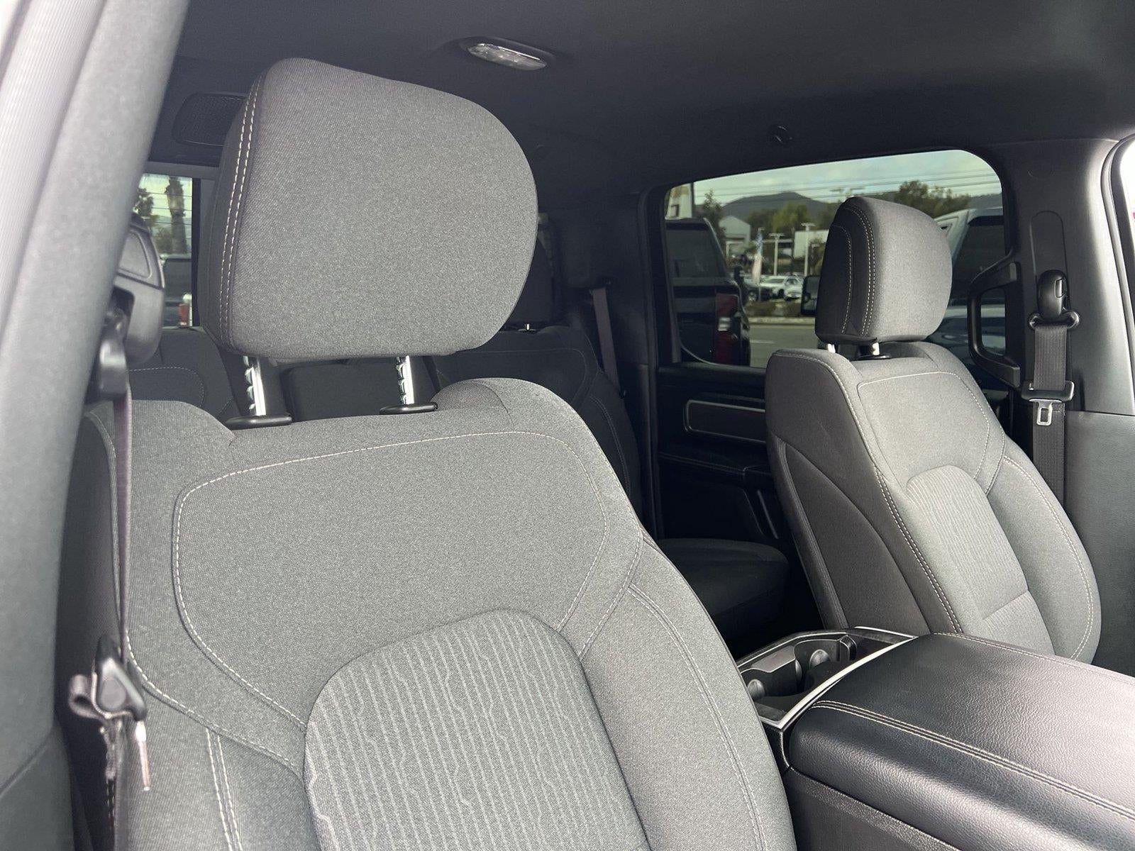 2023 RAM 1500 Big Horn Crew Cab 4x4 5'7" Box