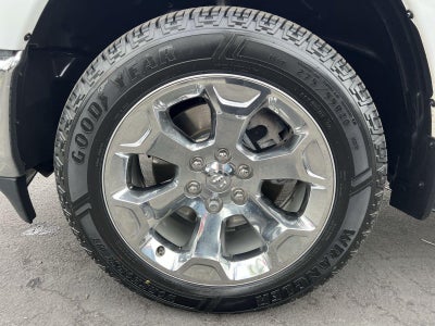 2023 RAM 1500 Big Horn Crew Cab 4x4 5'7" Box
