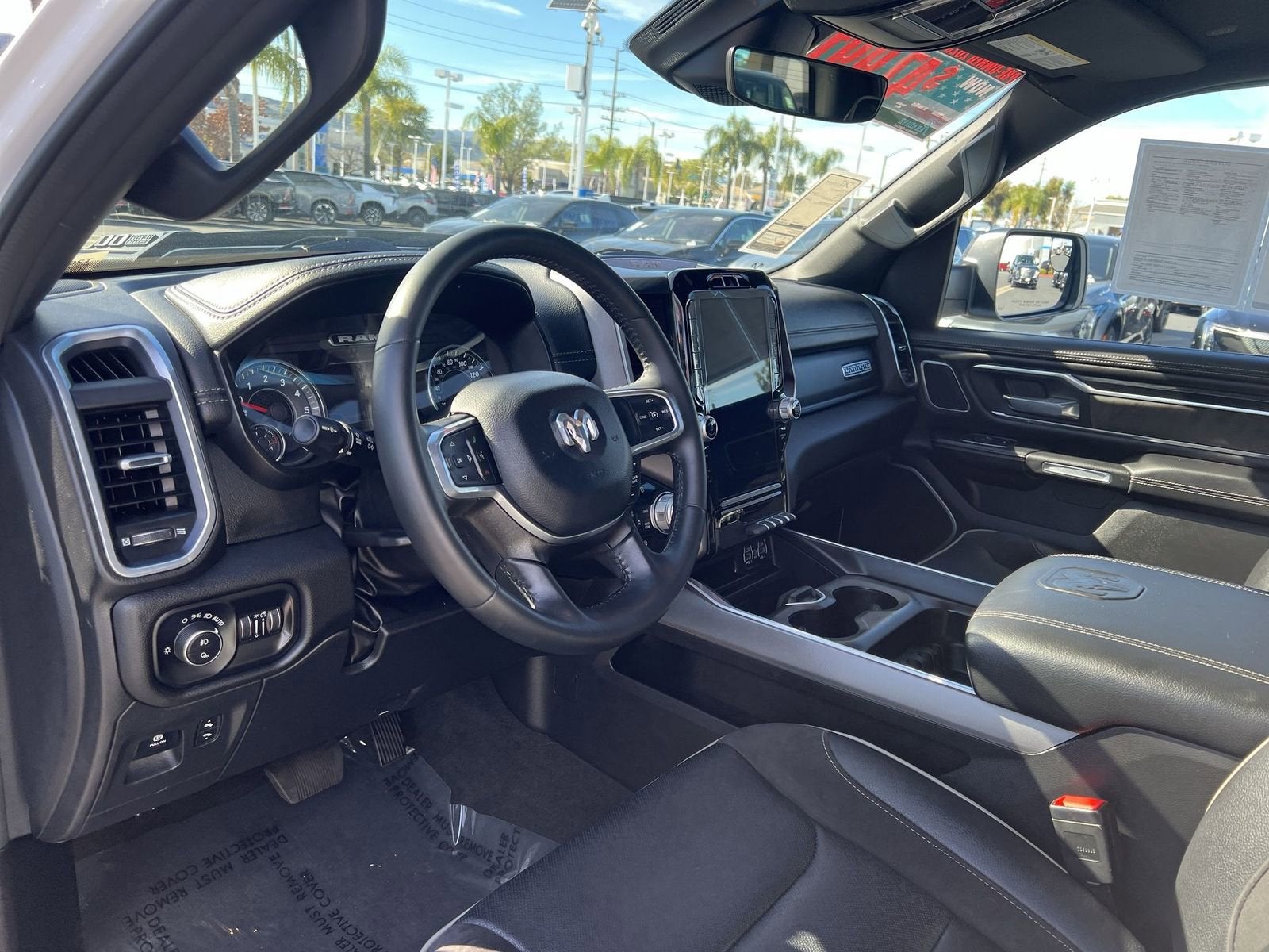 2023 RAM 1500 Laramie Crew Cab 4x4 6'4" Box