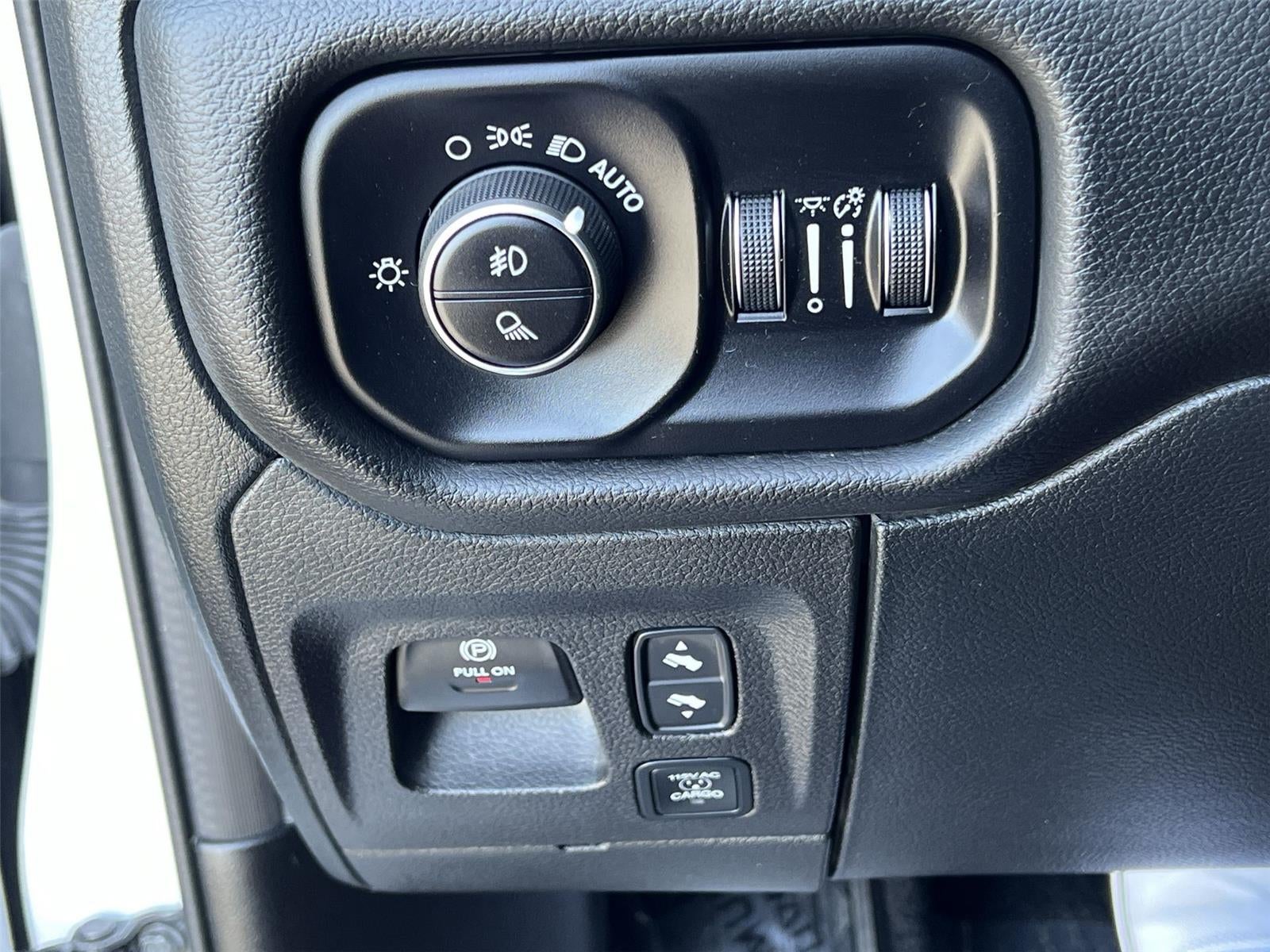 2025 RAM 1500 RHO Crew Cab 4x4 5'7" Box