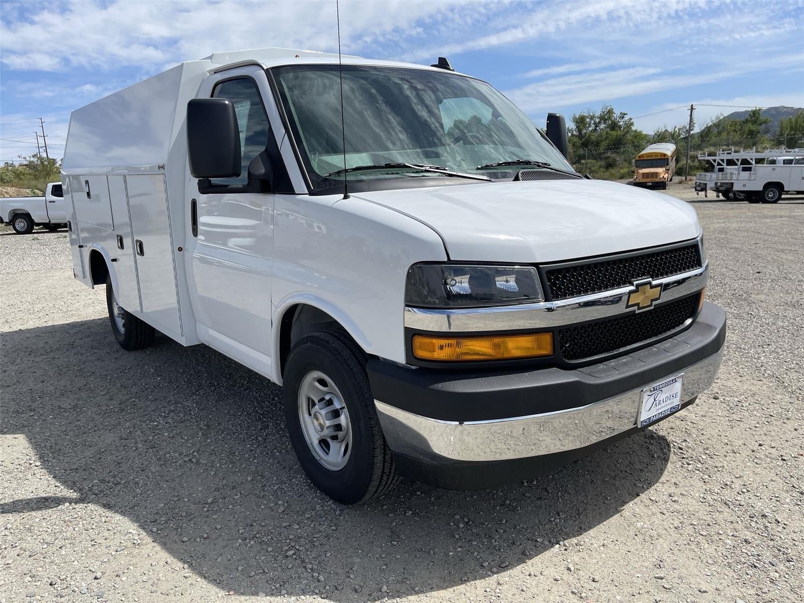 2026 Chevrolet Express Cutaway 3500 1WT