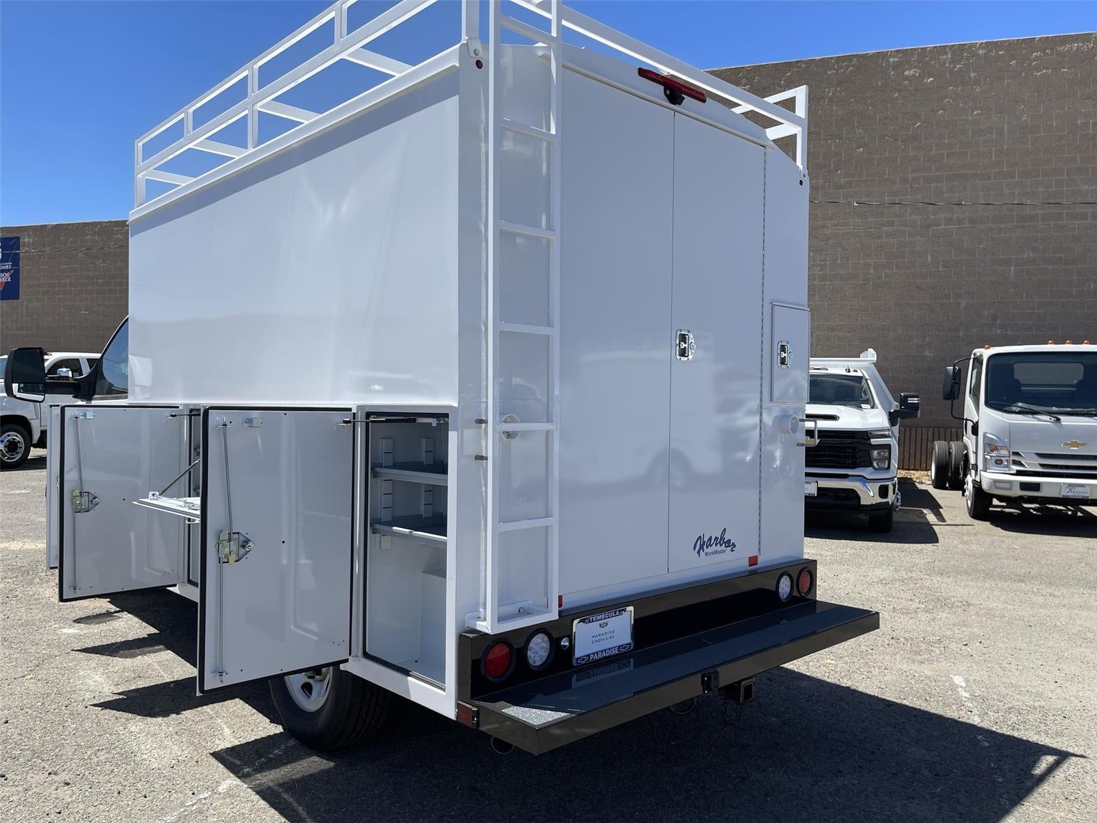 2026 Chevrolet Express Cutaway 3500 1WT