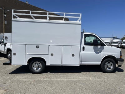 2026 Chevrolet Express Cutaway 3500 1WT