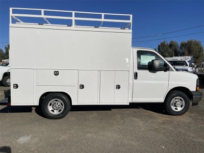 2026 Chevrolet Express Cutaway 3500 1WT