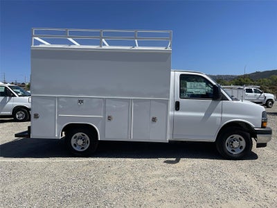 2026 Chevrolet Express Cutaway 3500 1WT