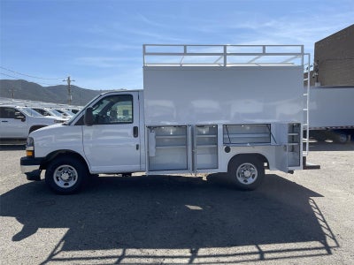 2026 Chevrolet Express Cutaway 3500 1WT