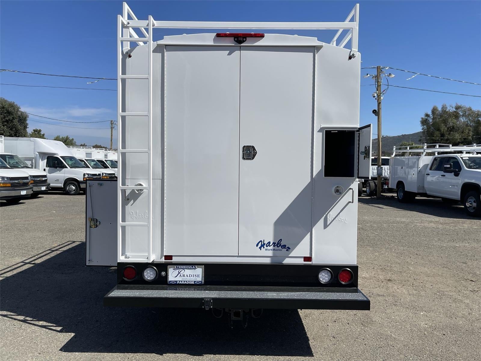 2026 Chevrolet Express Cutaway 3500 1WT