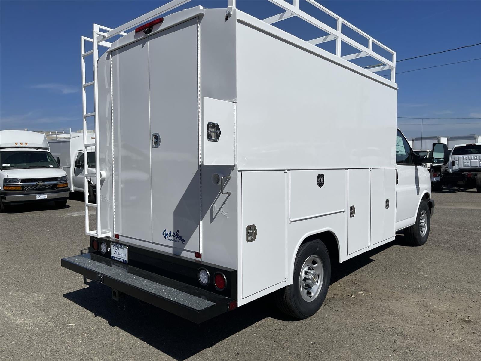 2026 Chevrolet Express Cutaway 3500 1WT