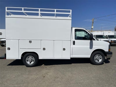 2026 Chevrolet Express Cutaway 3500 1WT
