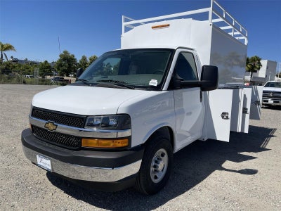 2026 Chevrolet Express Cutaway 3500 1WT