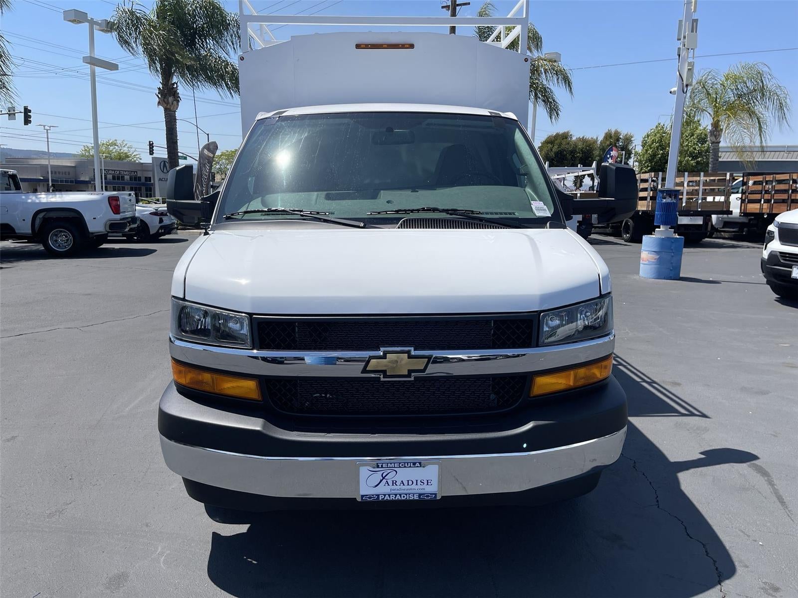 2026 Chevrolet Express Cutaway 3500 1WT