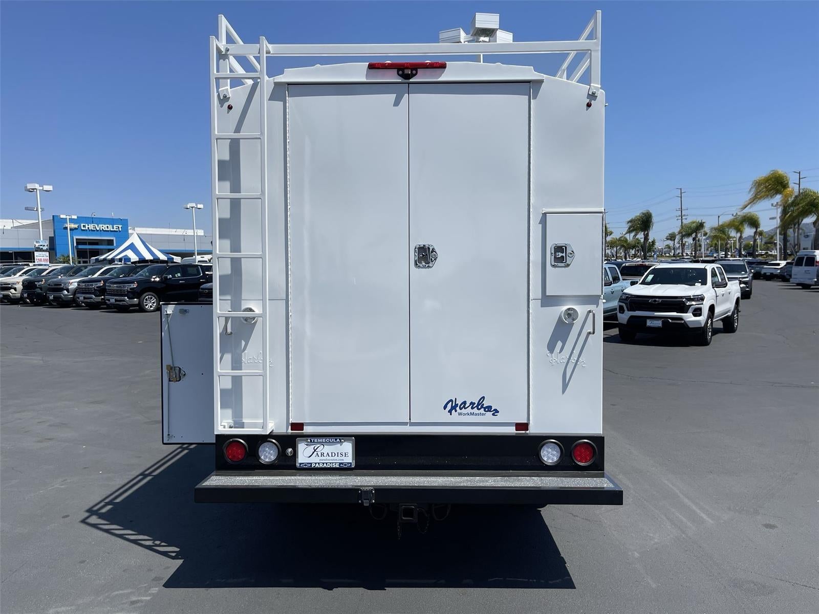 2026 Chevrolet Express Cutaway 3500 1WT