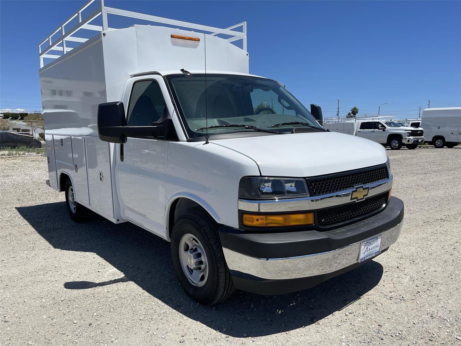 2026 Chevrolet Express Cutaway 3500 1WT