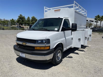 2026 Chevrolet Express Cutaway 3500 1WT