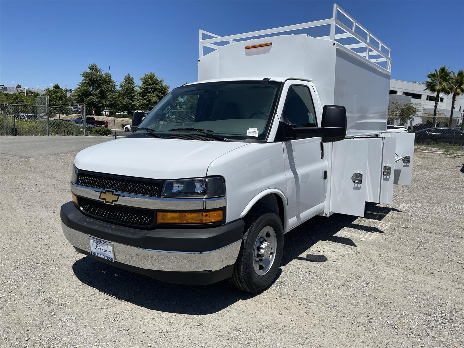2026 Chevrolet Express Cutaway 3500 1WT