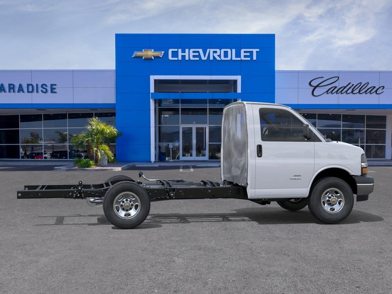 2026 Chevrolet Express Cutaway 3500 1WT