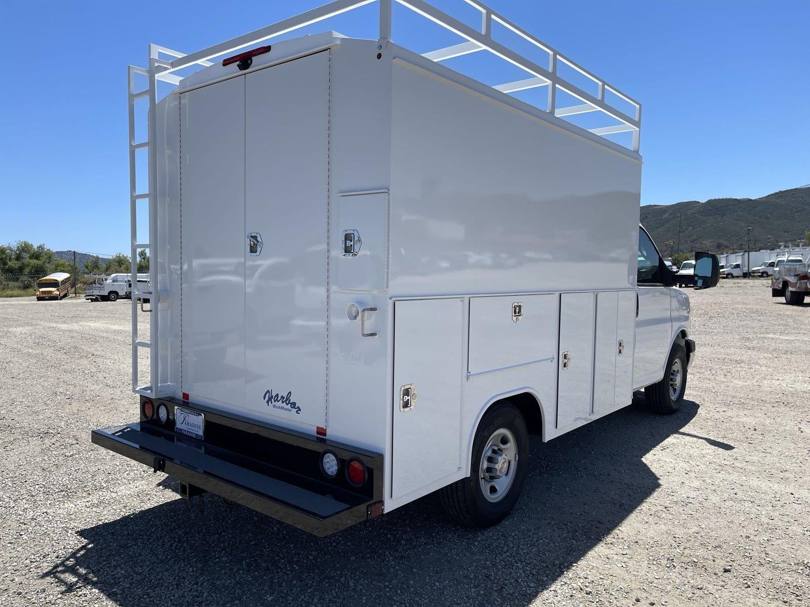 2026 Chevrolet Express Cutaway 3500 1WT