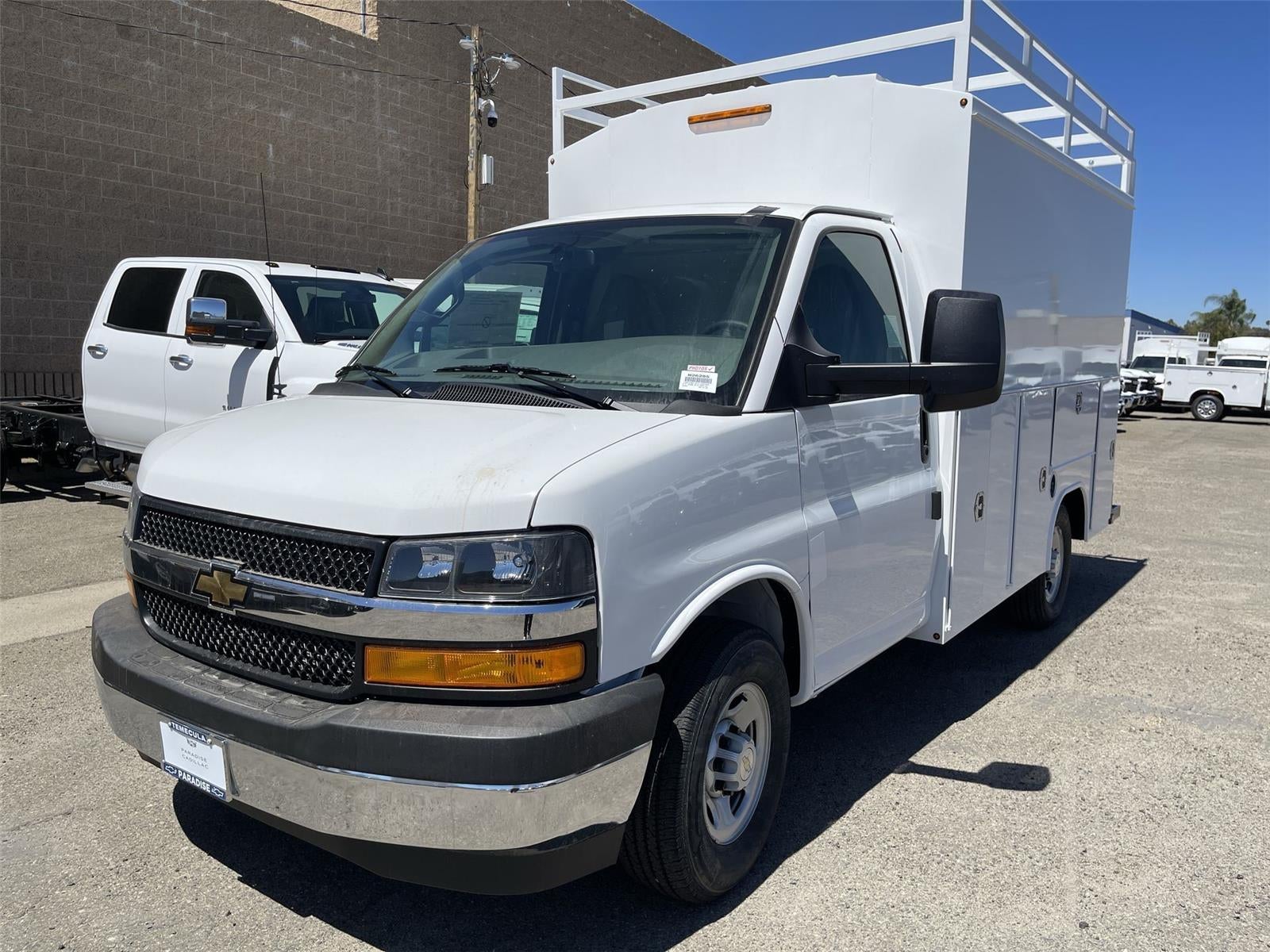 2026 Chevrolet Express Cutaway 3500 1WT