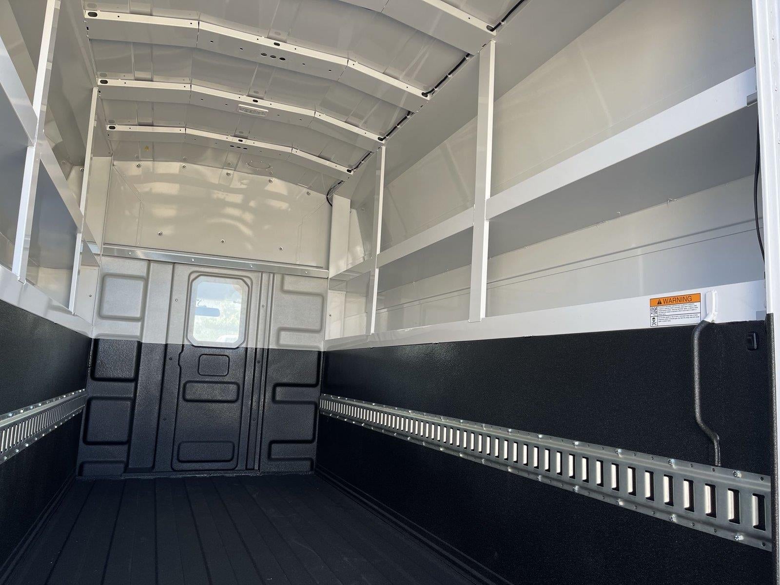 2025 Chevrolet Express Cutaway 3500 1WT