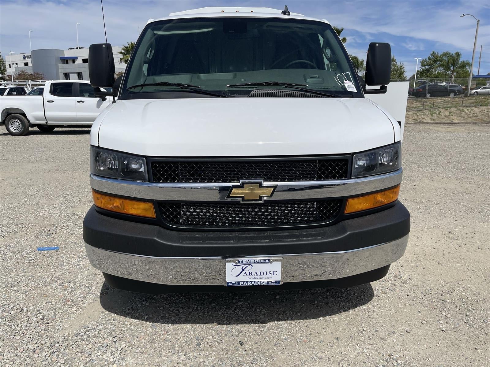 2026 Chevrolet Express Cutaway 3500 1WT