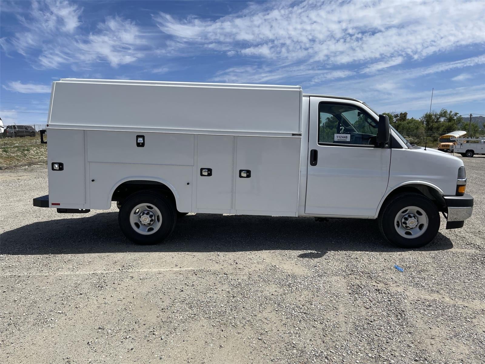 2026 Chevrolet Express Cutaway 3500 1WT