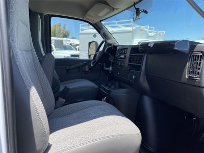 2025 Chevrolet Express Cutaway 3500 1WT