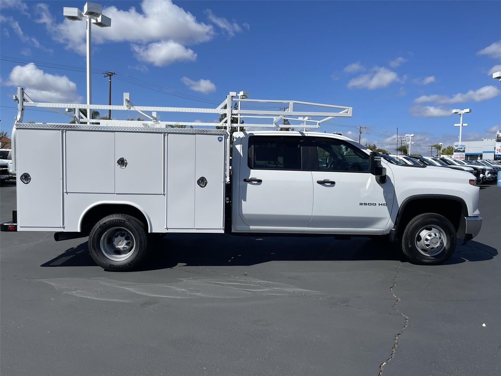 2025 Chevrolet Silverado 3500 HD Chassis Cab Work Truck