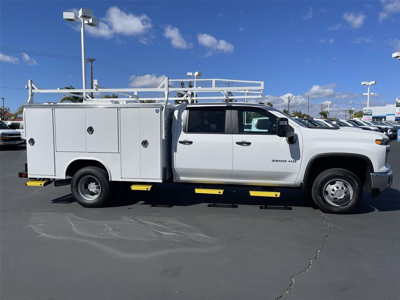 2025 Chevrolet Silverado 3500 HD Chassis Cab Work Truck