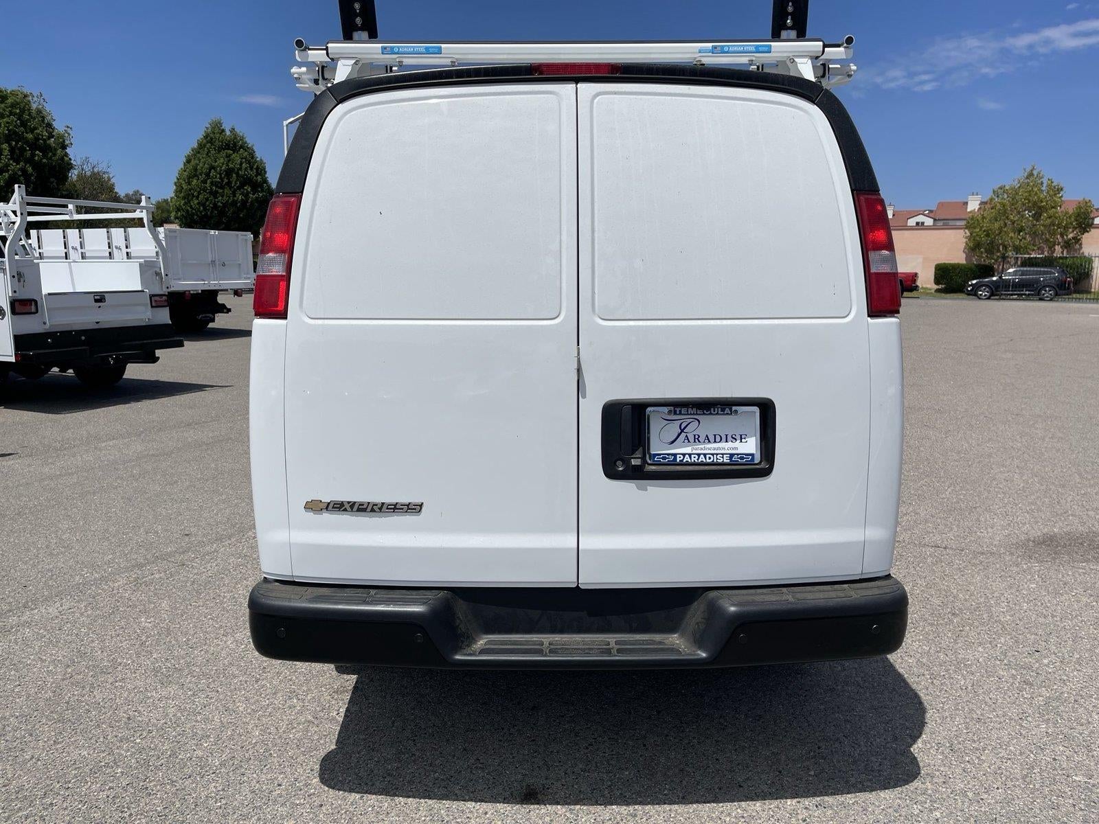 2026 Chevrolet Express Cargo 1WT