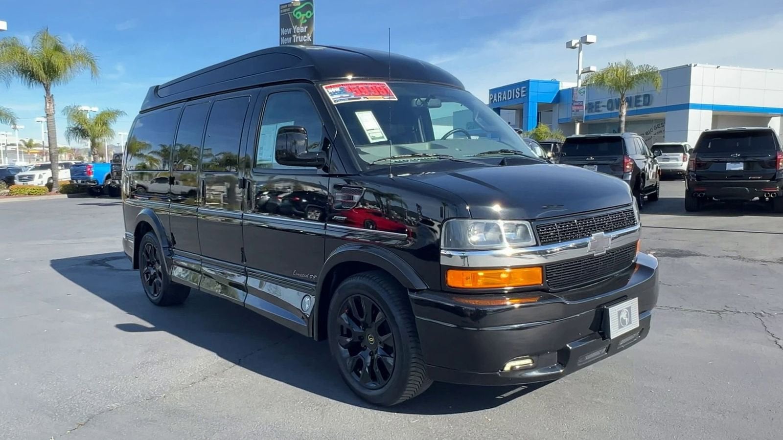 2023 Chevrolet Express Cargo 2500 WT
