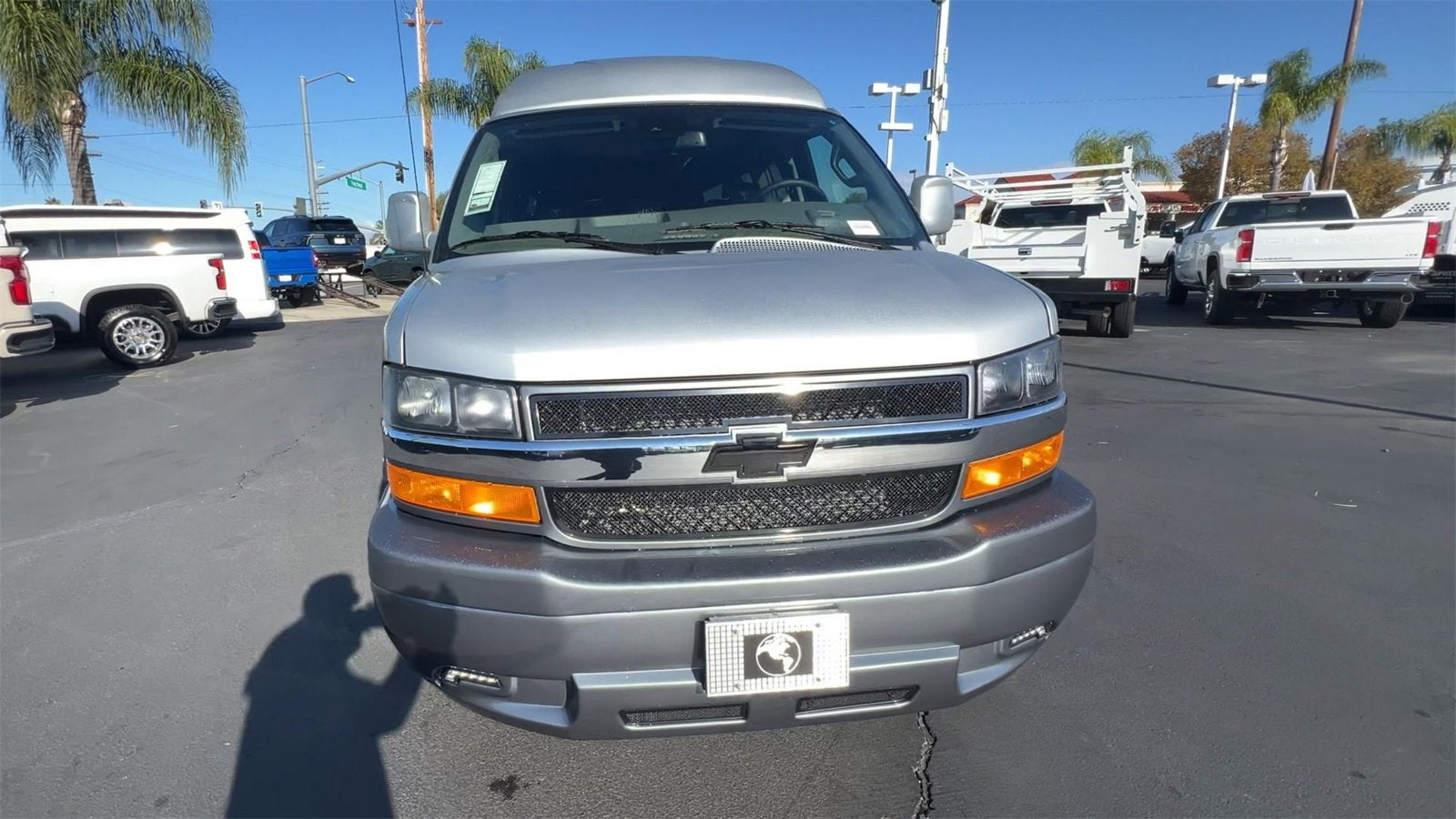 2025 Chevrolet Express Cargo 2500 WT