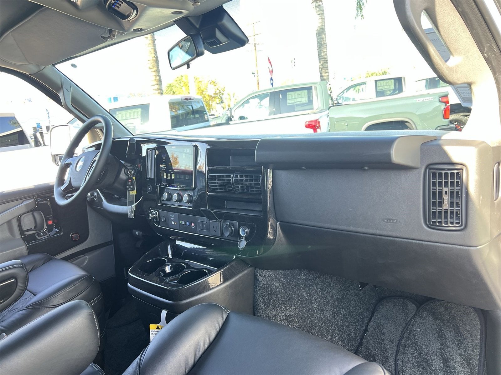 2025 Chevrolet Express Cargo 2500 WT