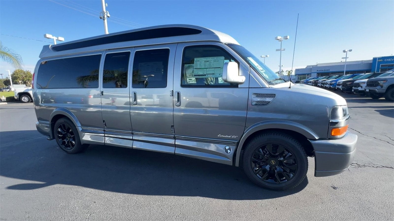 2025 Chevrolet Express Cargo 2500 WT