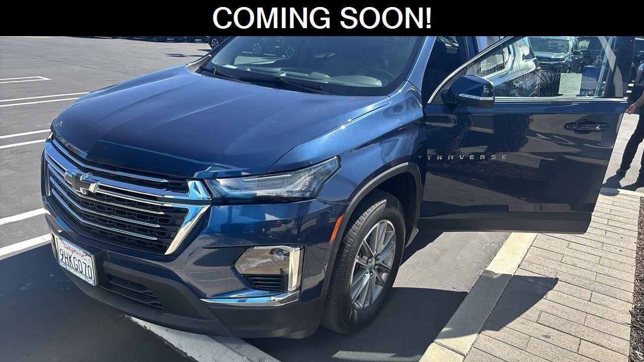 2023 Chevrolet Traverse LT Cloth