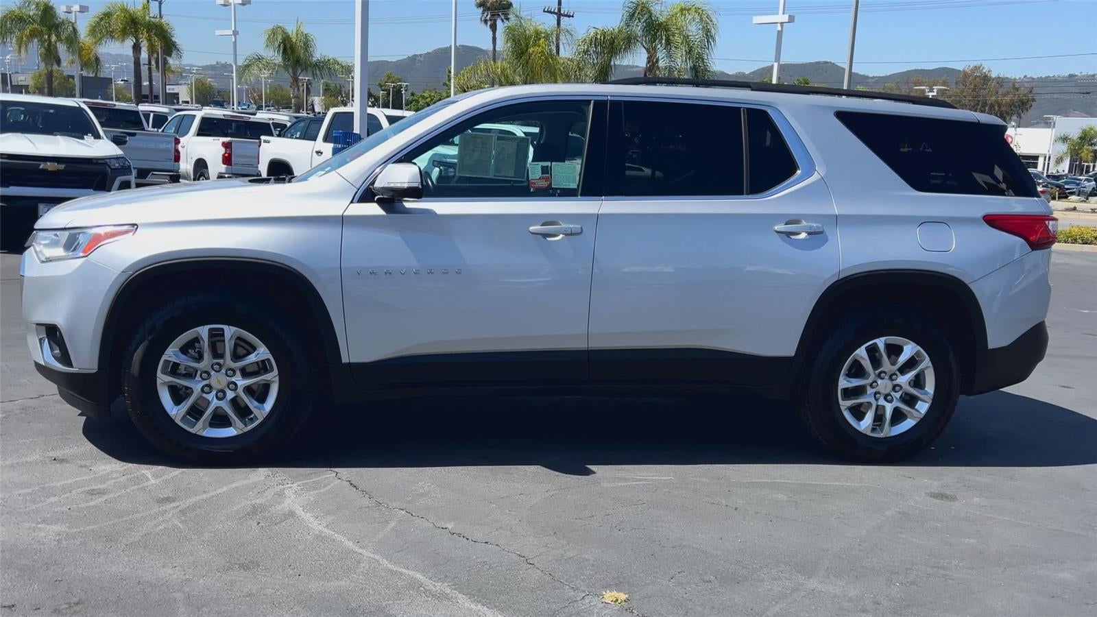 2020 Chevrolet Traverse LT Cloth