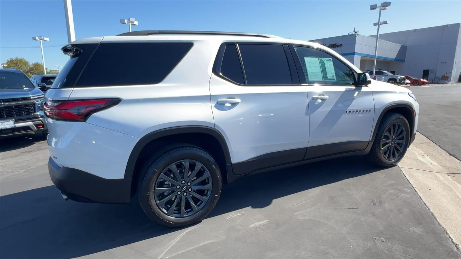 2023 Chevrolet Traverse RS