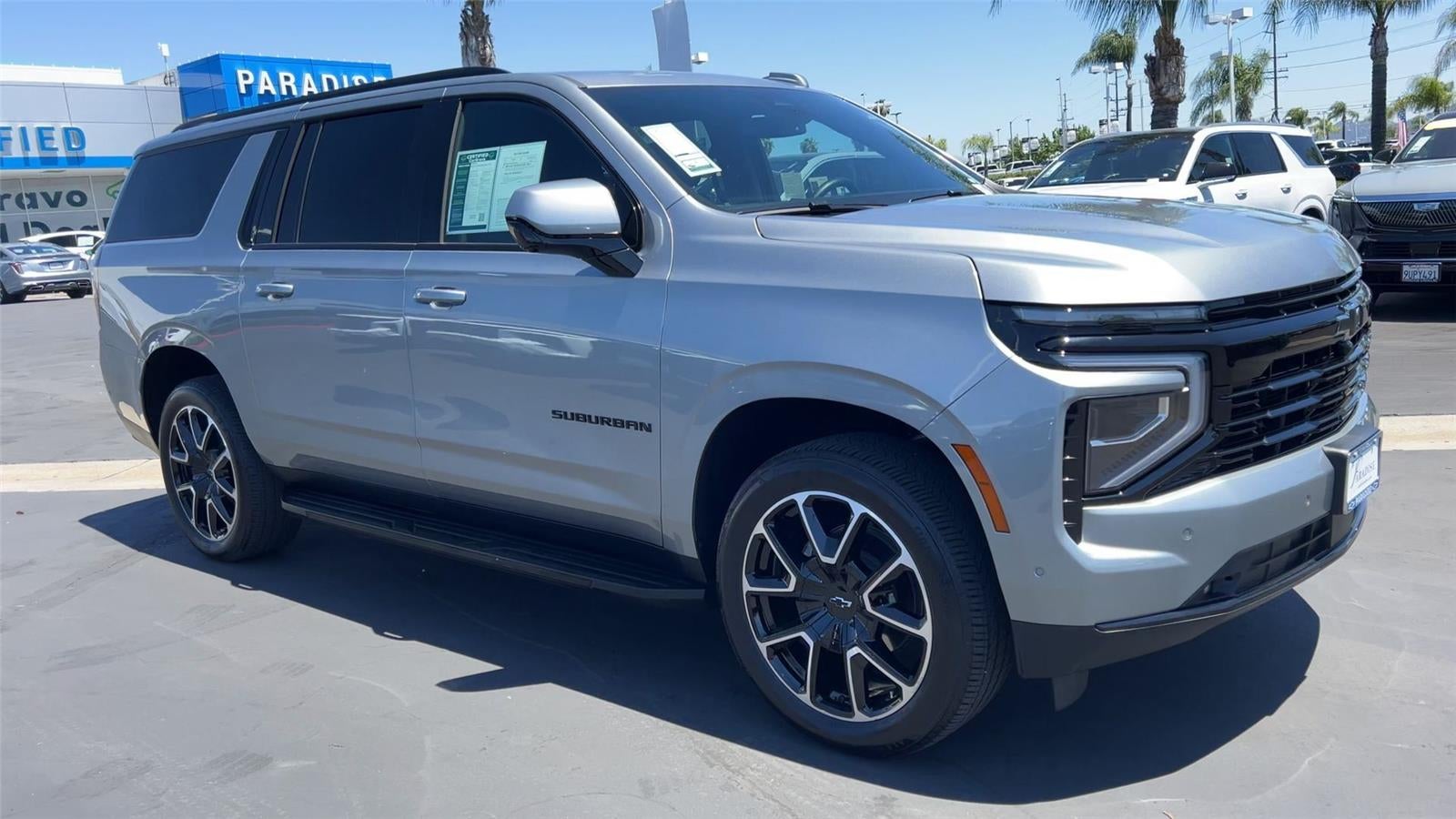 2025 Chevrolet Suburban RST
