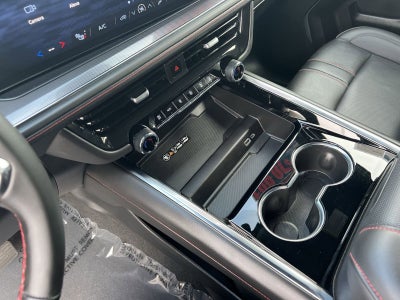 2025 Chevrolet Suburban RST