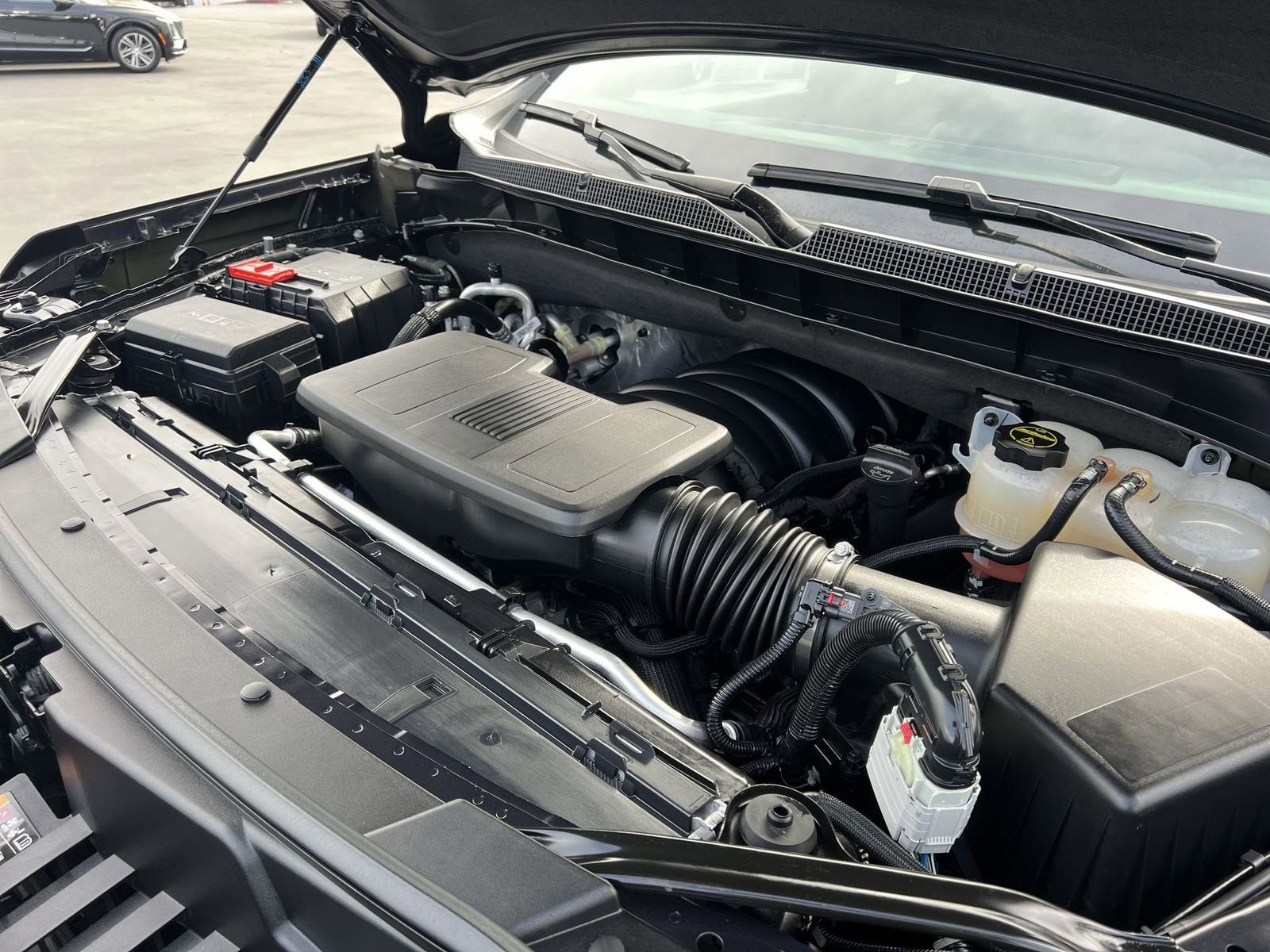 2025 Chevrolet Suburban RST