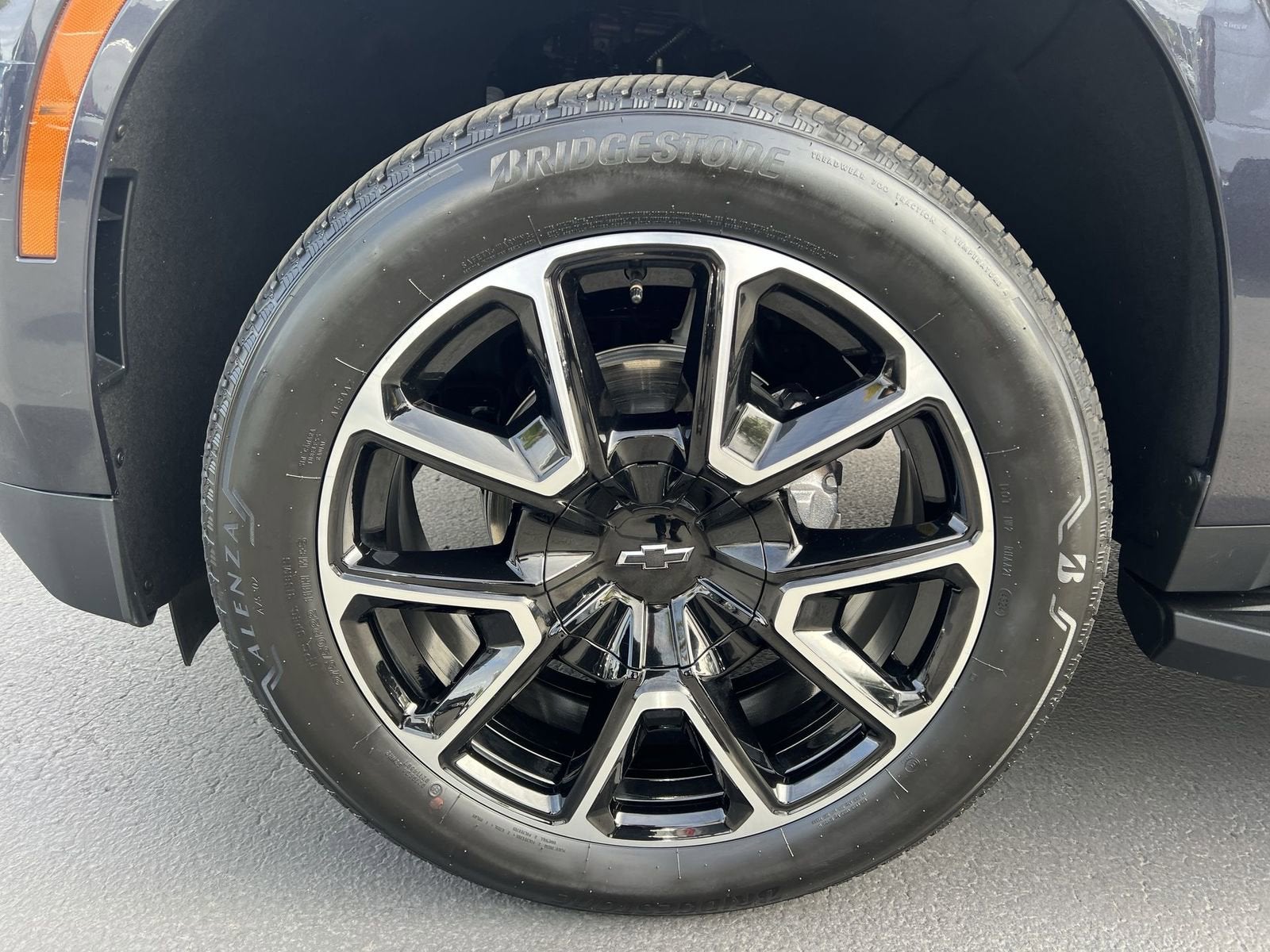 2025 Chevrolet Suburban RST