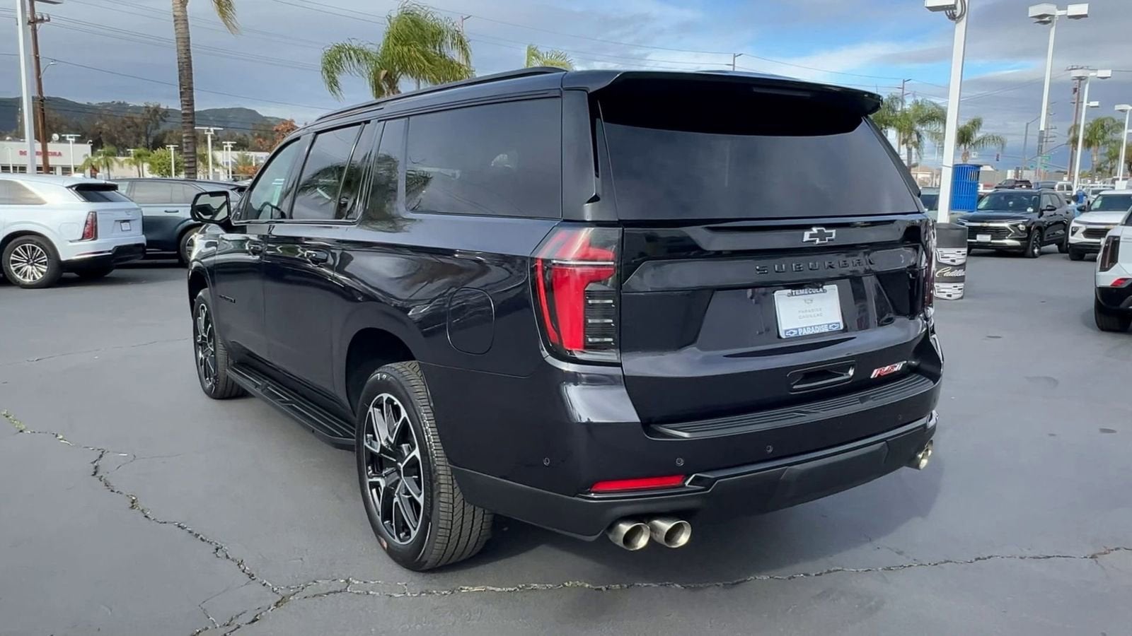 2025 Chevrolet Suburban RST