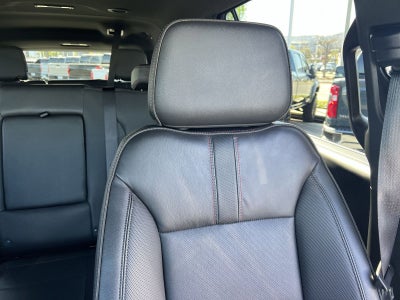 2025 Chevrolet Suburban RST