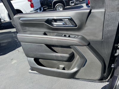 2025 Chevrolet Suburban RST